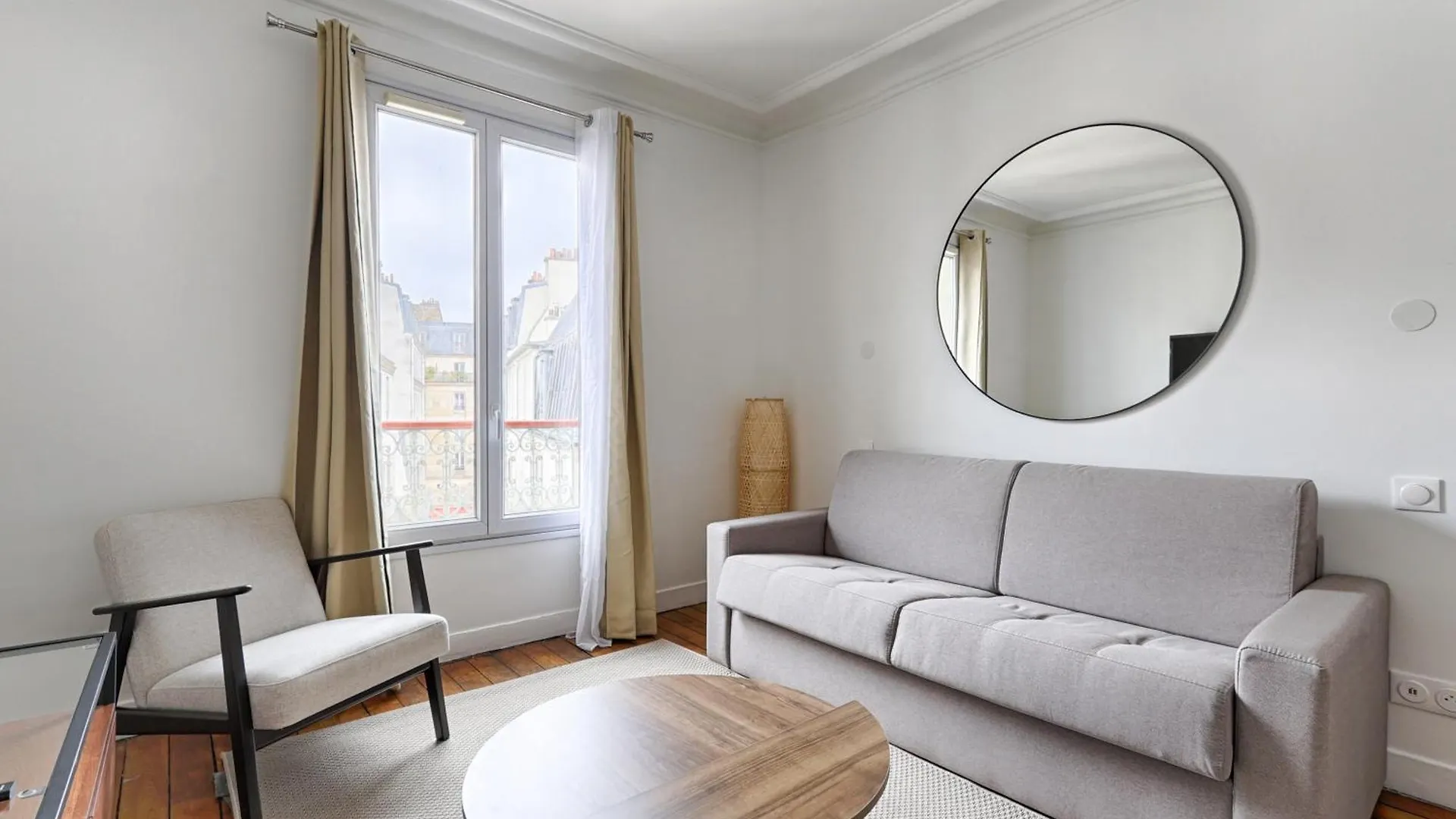 Montmartre Seveste Ii Magnifique 2br * Párizs